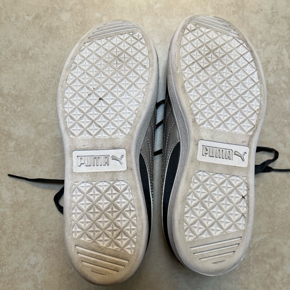 Womens satin Pumas with ribbon laces - Picture 4 of 9